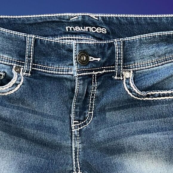 Maurices Dark Wash Capri Low Rise Capri Jeans Size Medium Waist 30 #138 - Picture 3 of 6